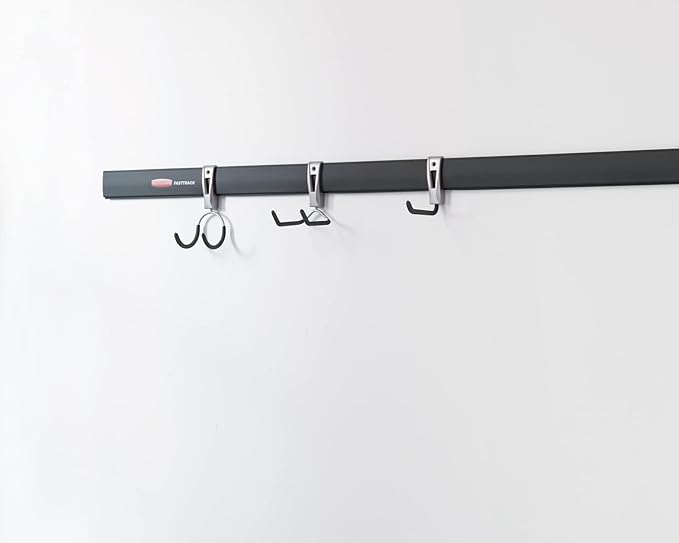 Rubbermaid FastTrack Compact Hook for Garage Organization, Soft Grip, Ideal For Cords/Ropes/Small Hoses/Camping Chairs