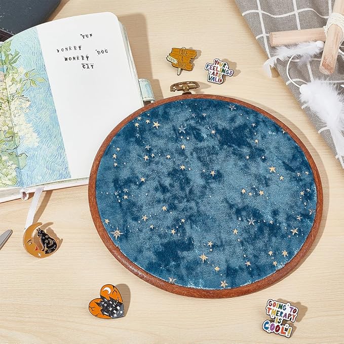 Wall Hanging Brooch Round Pin Board Enamel Pin Display Holder Jewelry Badge Display Collection Board Brooch Round Pin Display Stand for Stud Earring Collectibles Display Wall Decor Blue