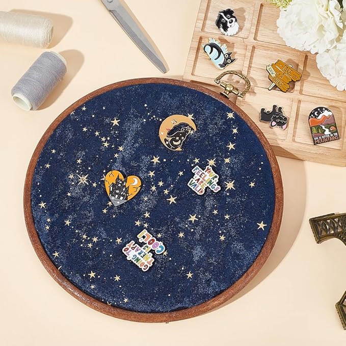 Wall Hanging Brooch Round Pin Board Enamel Pin Display Holder Jewelry Badge Display Collection Board Brooch Round Pin Display Stand for Stud Earring Collectibles Display Wall Decor Black