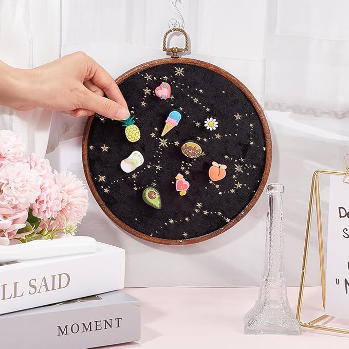 GORGECRAFT Badge Brooch Pennant Display Board Wall Hanging Vintage Round Velvet Organizer Storage Case Earrings Necklace Enamel Pin Holder Collection Display Stand for Jewelry Hair Accessory Black