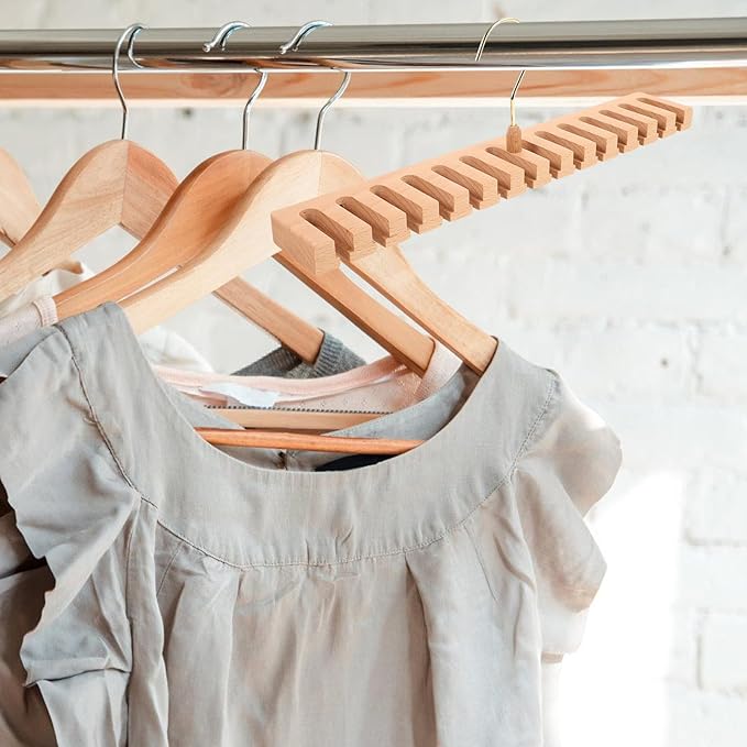 Wooden Belt and Tie Organizer Rack with 14 Slots, Multi-Function Scarf and Belt Holder for Closet Storage, Natural Beech Wood Hanging Accessory Organizer for Men’s Wardrobe