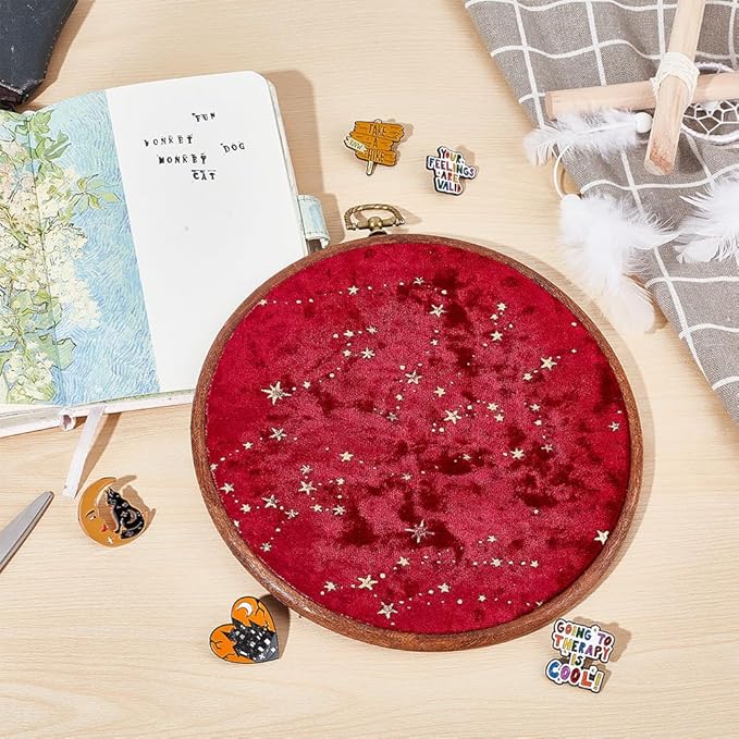 Wall Hanging Brooch Round Pin Board Enamel Pin Display Holder Jewelry Badge Display Collection Board Brooch Round Pin Display Stand for Stud Earring Collectibles Display Wall Decor Red
