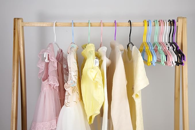 GoodtoU Plastic Childrens Hangers 60 Pack, Blue, Lightweight, Slim, Ideal for Baby Clothes, Kids Hangers, Closet Organization
