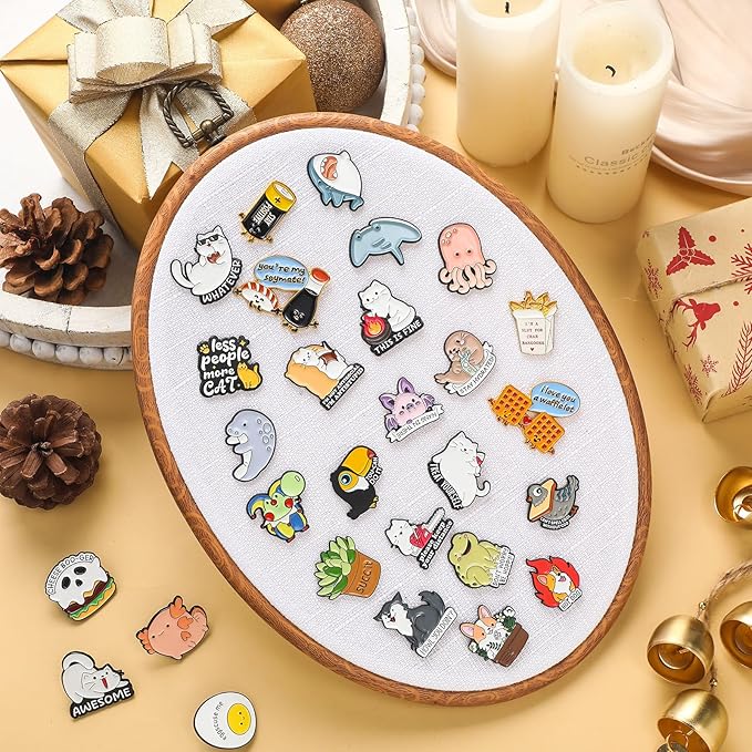 Pin Display Board Fabric Enamel Pin Boards Wall Hanging Brooch Earrings Necklace Jewelry Holder Organizer Display Storage for Home and Holiday(White,11.4" X 8.6",1)