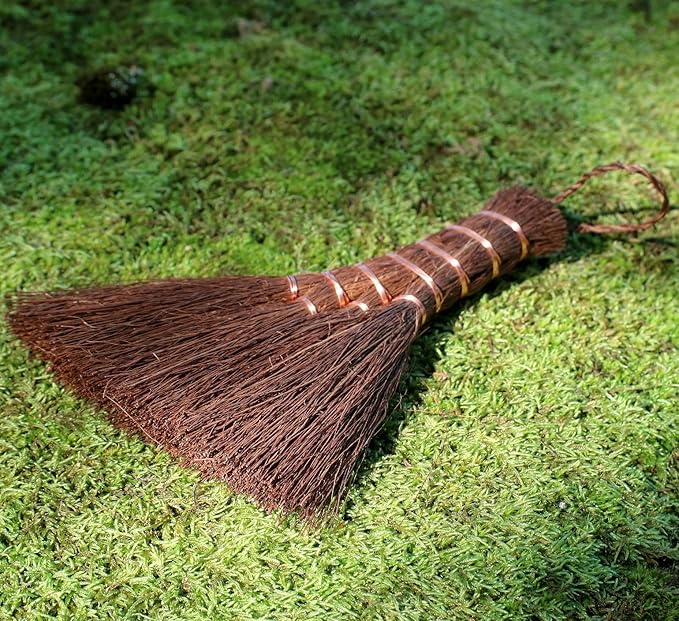 KAKURI Bonsai Broom Brush Large 6.3" Professional Gentle Big Broom, Japanese Bonsai Tool